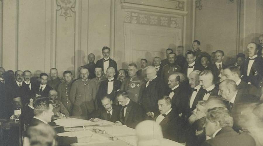Зачем большевики подписали позорный Брестский мир. Брестский мир — условия, причины, значение подписания мирного договора