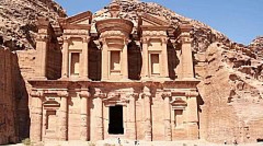 Античный город петра иордания город библейского моисея. Петра иордания история древнего храма