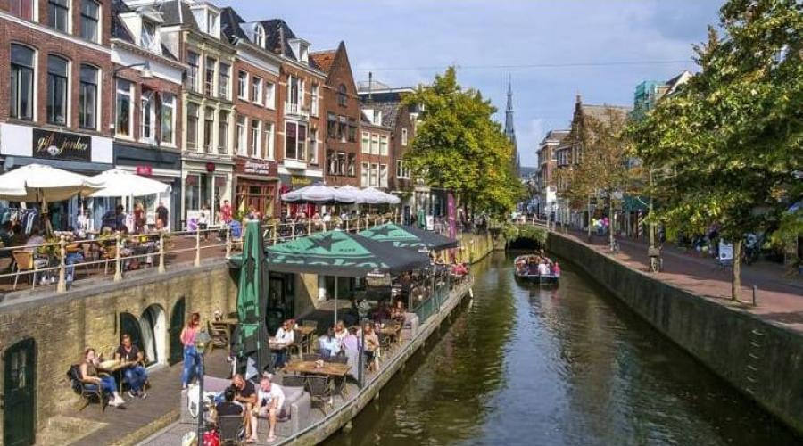 Почему мы едем в Голландию, а визу дают в Нидерланды? В чем разница? Нидерланды и Голландия - это одно и то же или нет. 