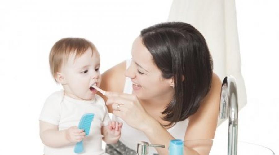 Когда начинать чистить зубки детям? Инструкция по чистке зубов ребенку – как правильно чистить молочные зубы. 