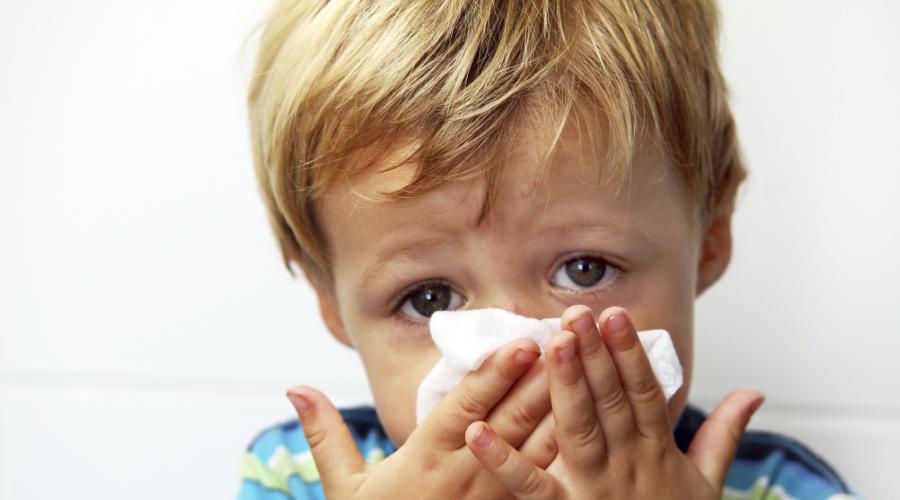 Доктор комаровский о зеленой носовой слизи у ребенка. Чем и как лечить зеленые сопли у детей